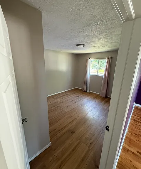 1293 S Main St — Photo 16