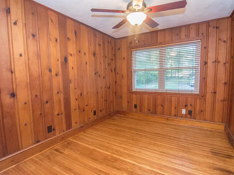 1000 Jefferson Dr — Photo 17