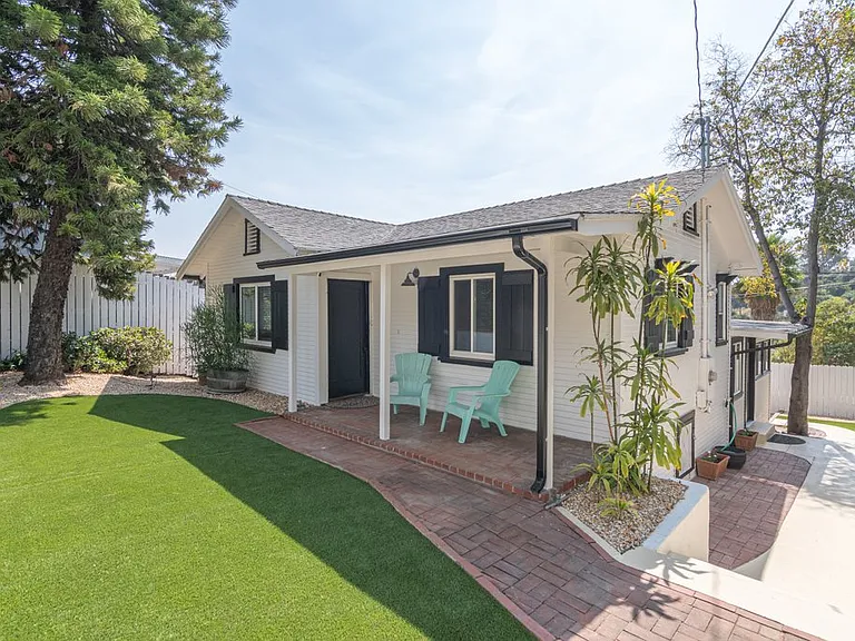 3884 Wawona St — Photo 1