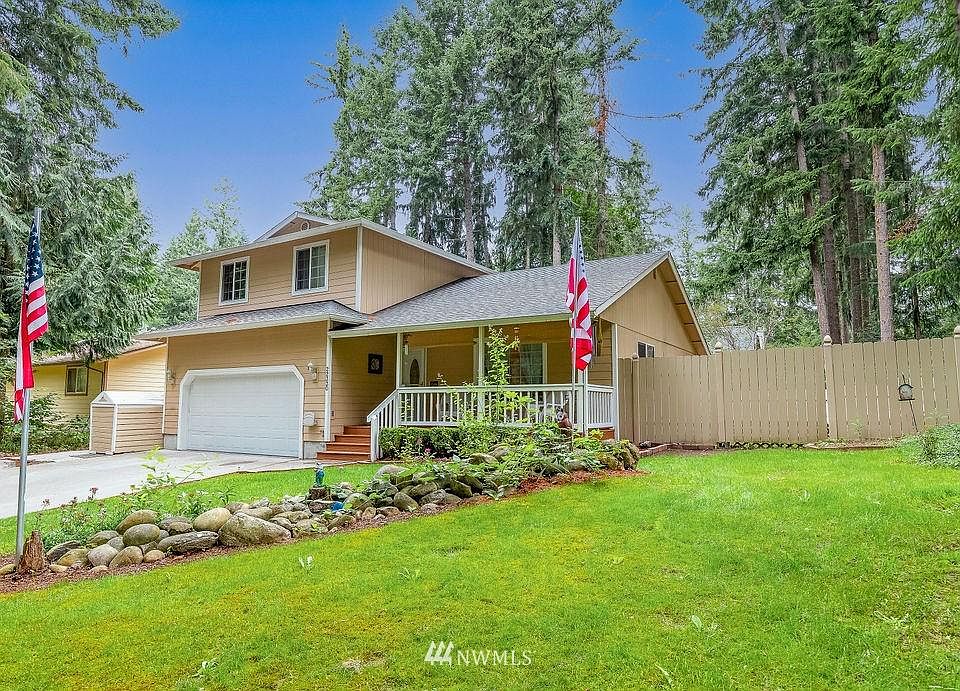 1st image of 22330 Bluewater Dr SE