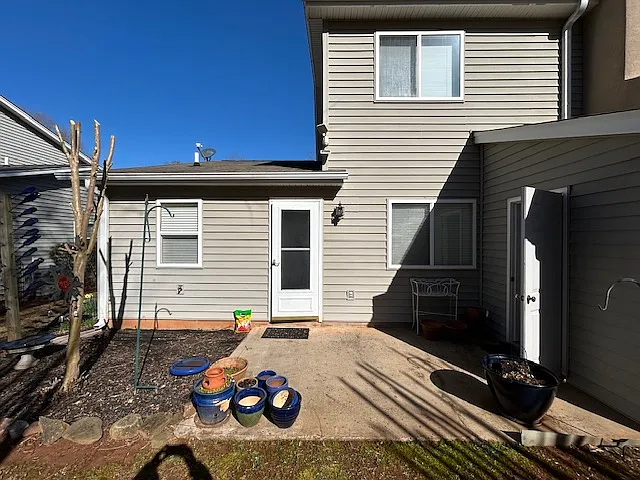 110 Perkins Pl — Photo 17