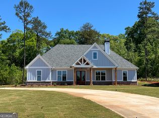 125 Hawthorne Ln, Forsyth, GA 31029