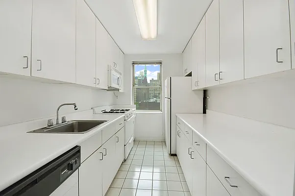 Rented by Corcoran | media 16