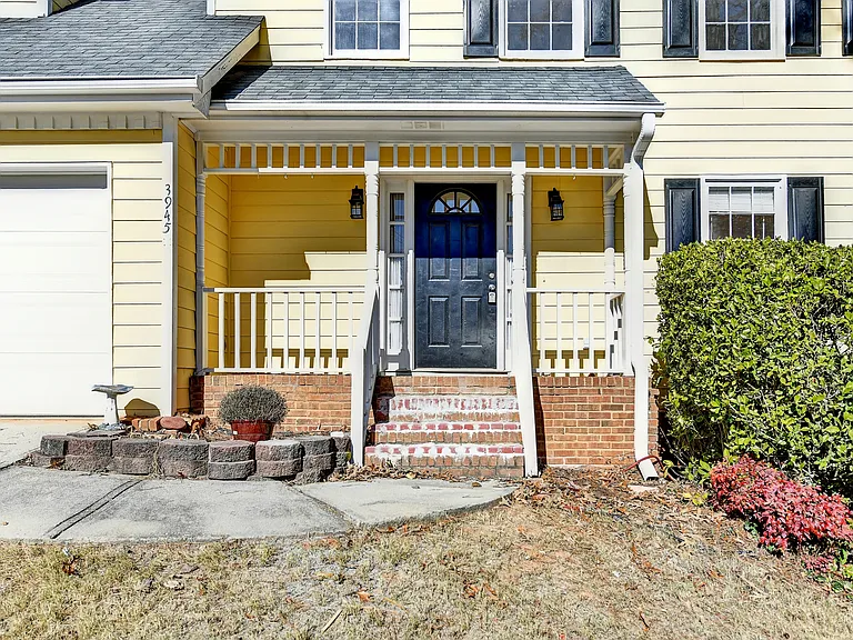 3945 Genoa Ct — Photo 6