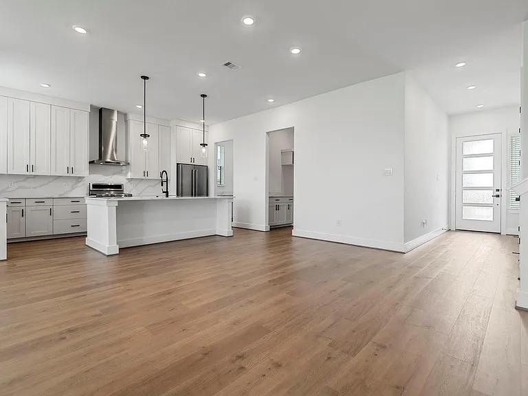 1824 Drover Ln — Photo 5