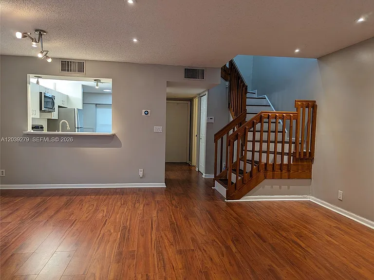 3446 Oak Dr — Photo 19
