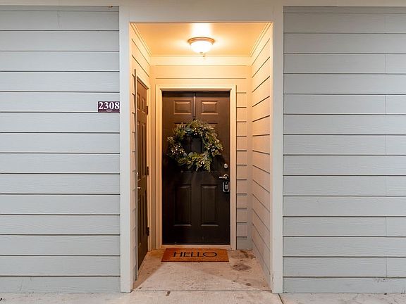 3rd image of 3218 Veterans Memorial Pkwy #2308