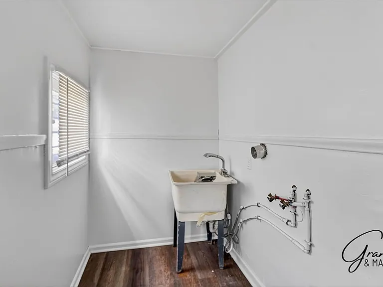14541 Kentfield St — Photo 22