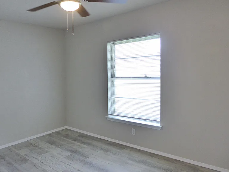 10318 Cone Hill Dr — Photo 12