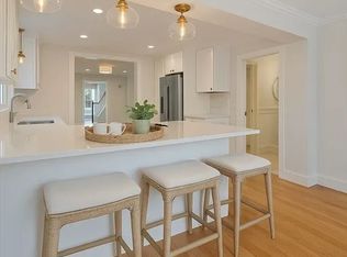 14 Dalton St, Newburyport, MA 01950