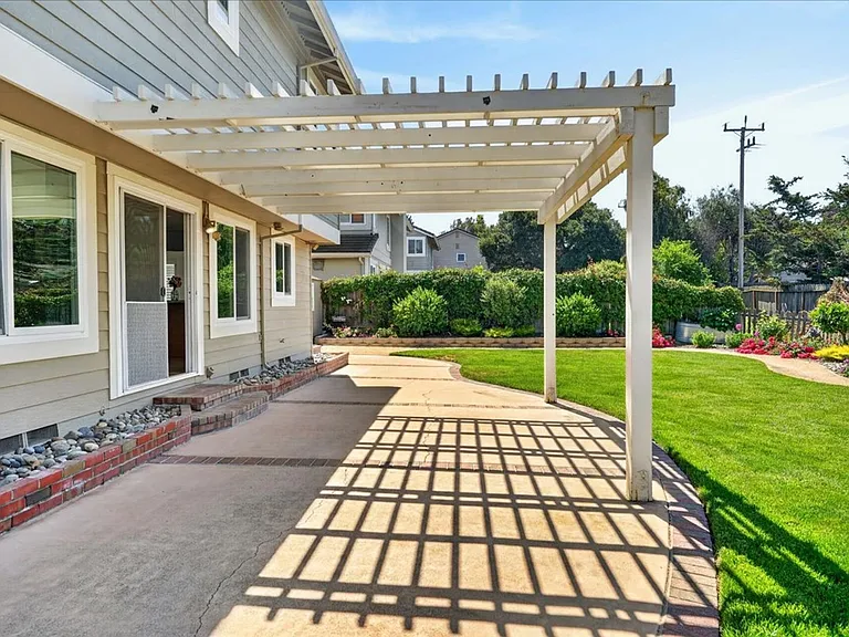 20452 Franciscan Way — Photo 39