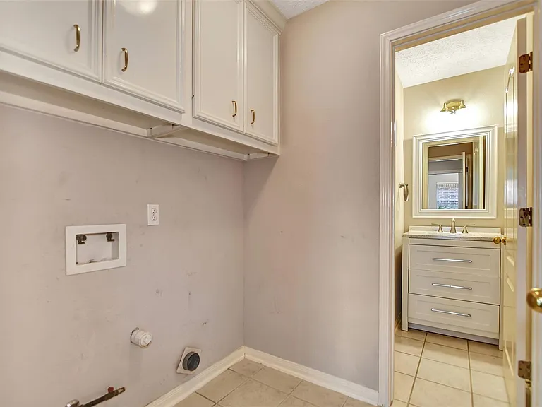 1110 Parkhaven Ln — Photo 37
