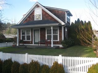 226 3rd Ave SW, Pacific, WA 98047