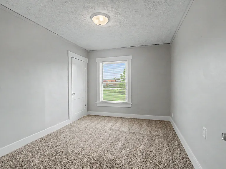 2600 Wayne Ave — Photo 7