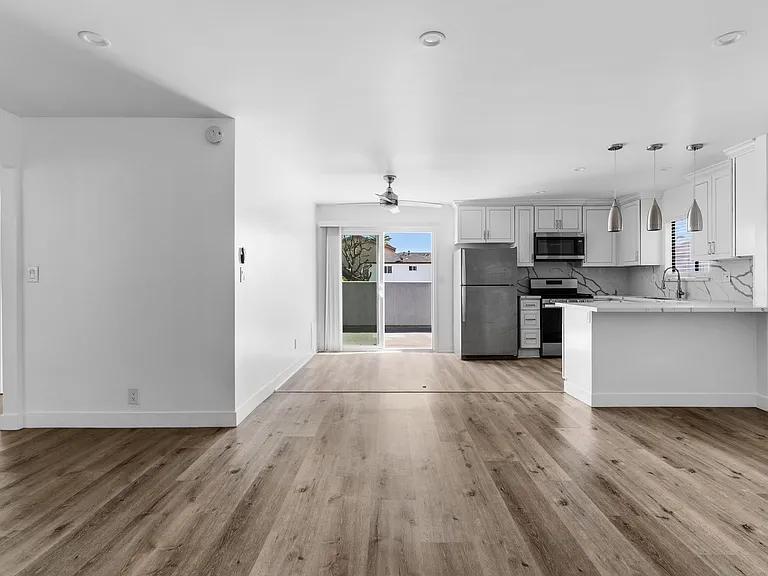 630 Nebraska Avenue — Photo 24