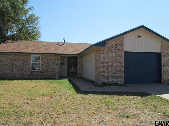 1st image of 2209 E Ash Ave