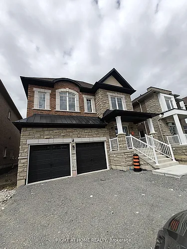 8 La Reine Ave Photo 1
