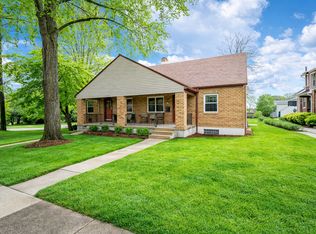 1402 Shroyer Rd, Oakwood, OH 45419
