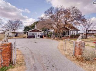 2176 Fm 369 S, Iowa Park, TX 76367