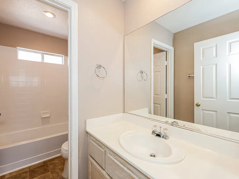 5450 Mercantile St — Photo 15