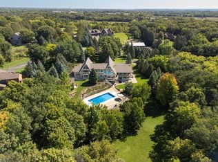 8800 Sunset Trl, Chanhassen, MN 55317