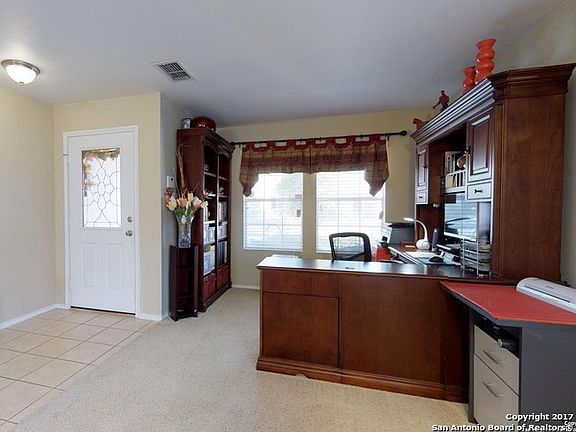 3rd image of 11718 Meadowood Oaks