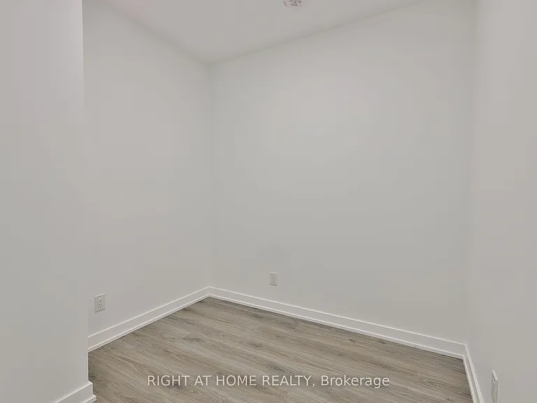100 Queen St E #2805 — Photo 17