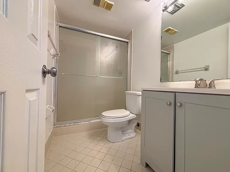 8502 NW 35th Ct #8508 — Photo 10