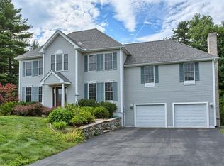 6 Arrowwood St, Methuen, MA 01844