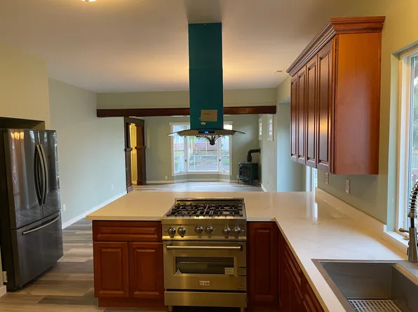 (undisclosed Address), Tacoma, WA 98405