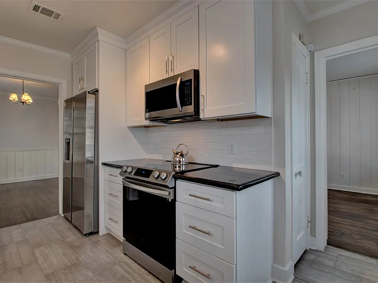 2216 N Arthur St — Photo 12