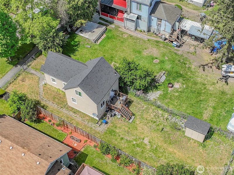 4th image of 1939 S L Street