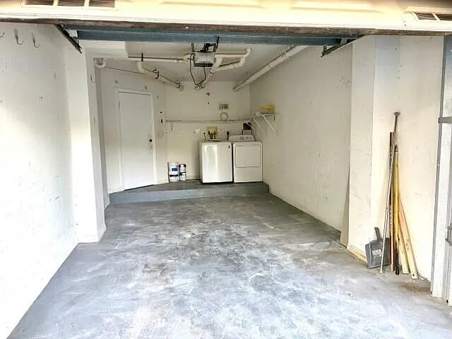 100 Crestwood Ct N #108 — Photo 39