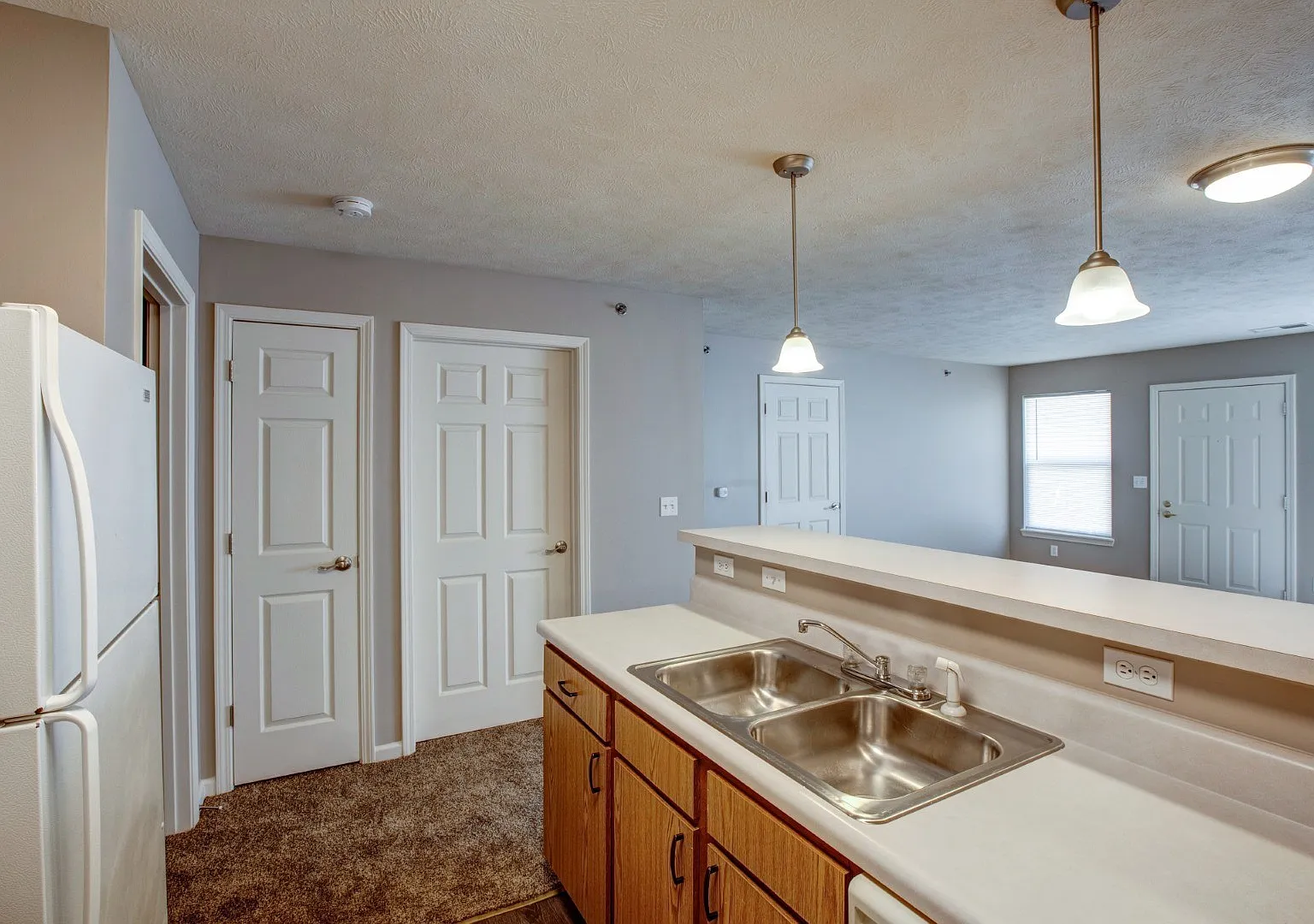 Danbury Court — Photo 2