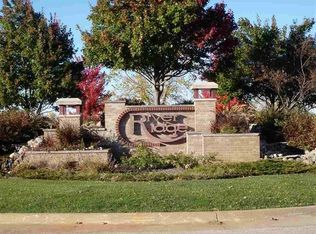 1771-22 Golf Course Blvd, Independence, IA 50644
