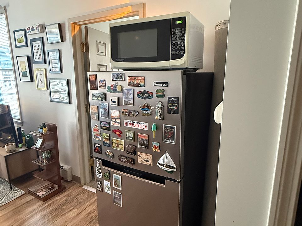 1st image of 364 Harvard St #3