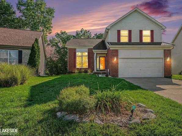 3020 Talon Cir, Lake Orion, MI 48360