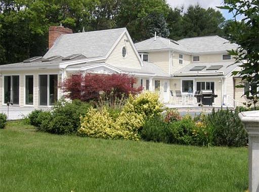 1st image of 41 Wilshire Dr