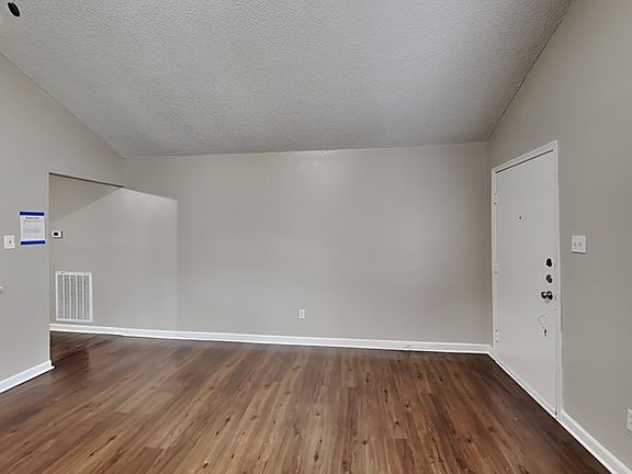 4th image of 20113 Burle Oak Dr
