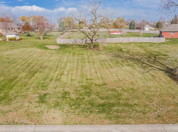 2nd image of 21152 S Wooded Cove Dr