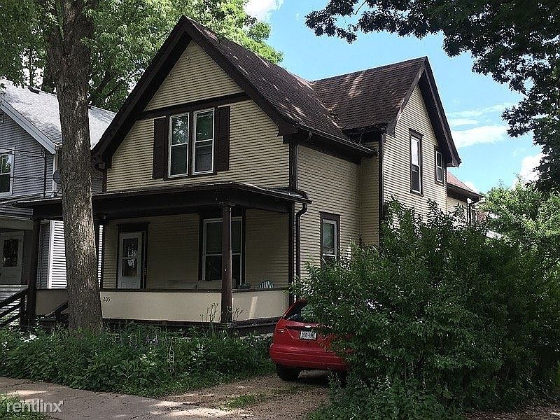 2nd image of 2017 E Washington Ave