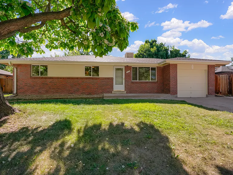 6023 Holland St — Photo 9