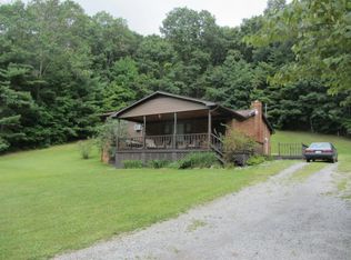 2912 Pine Grove Rd, Lerona, WV 25971