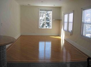 313 W 259th St #2, Bronx, NY 10471