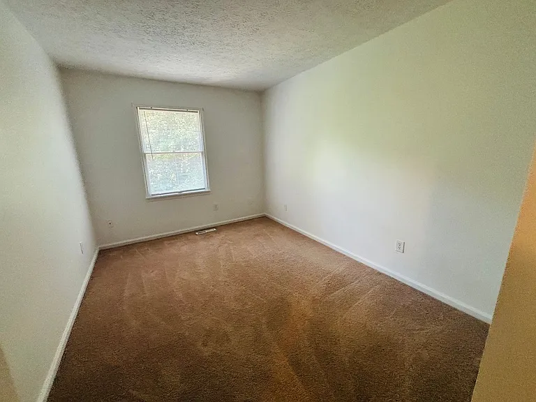 530 Kamran Dr — Photo 14