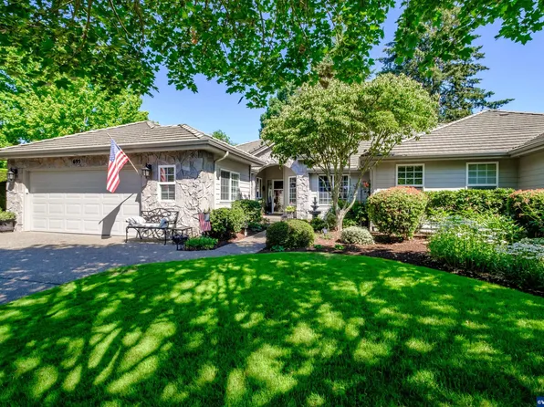 695 Castle Pines Dr N, Keizer, OR 97303