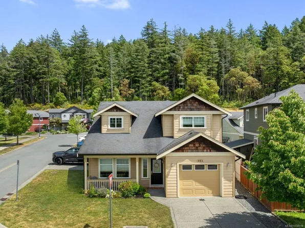 951 Kinglet Pl, Langford, BC V9C 0B4