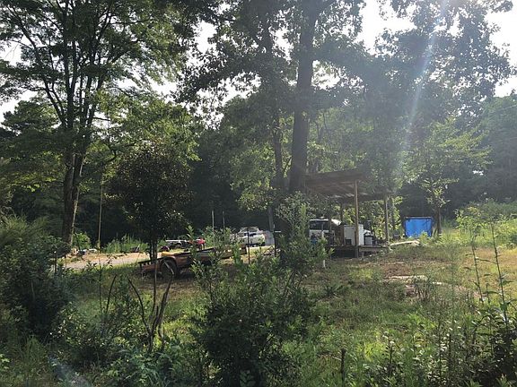 3rd image of 3230 Woodmont Dr