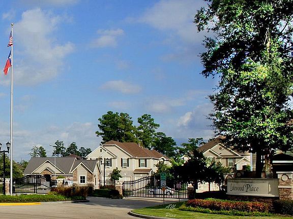 2nd image of 16124 Limestone Lake Dr
