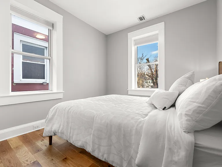 32 Willowdale Ave #2 — Photo 12